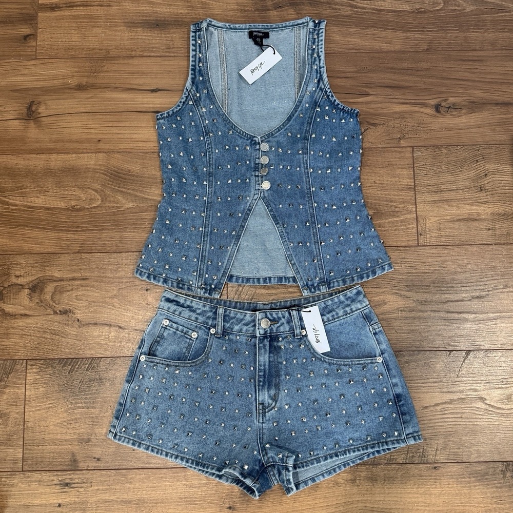 Nasty Gal NWT 2 Pc Denim Size 6 Studded Cut Off‎ Shorts & Vest Acid Wash